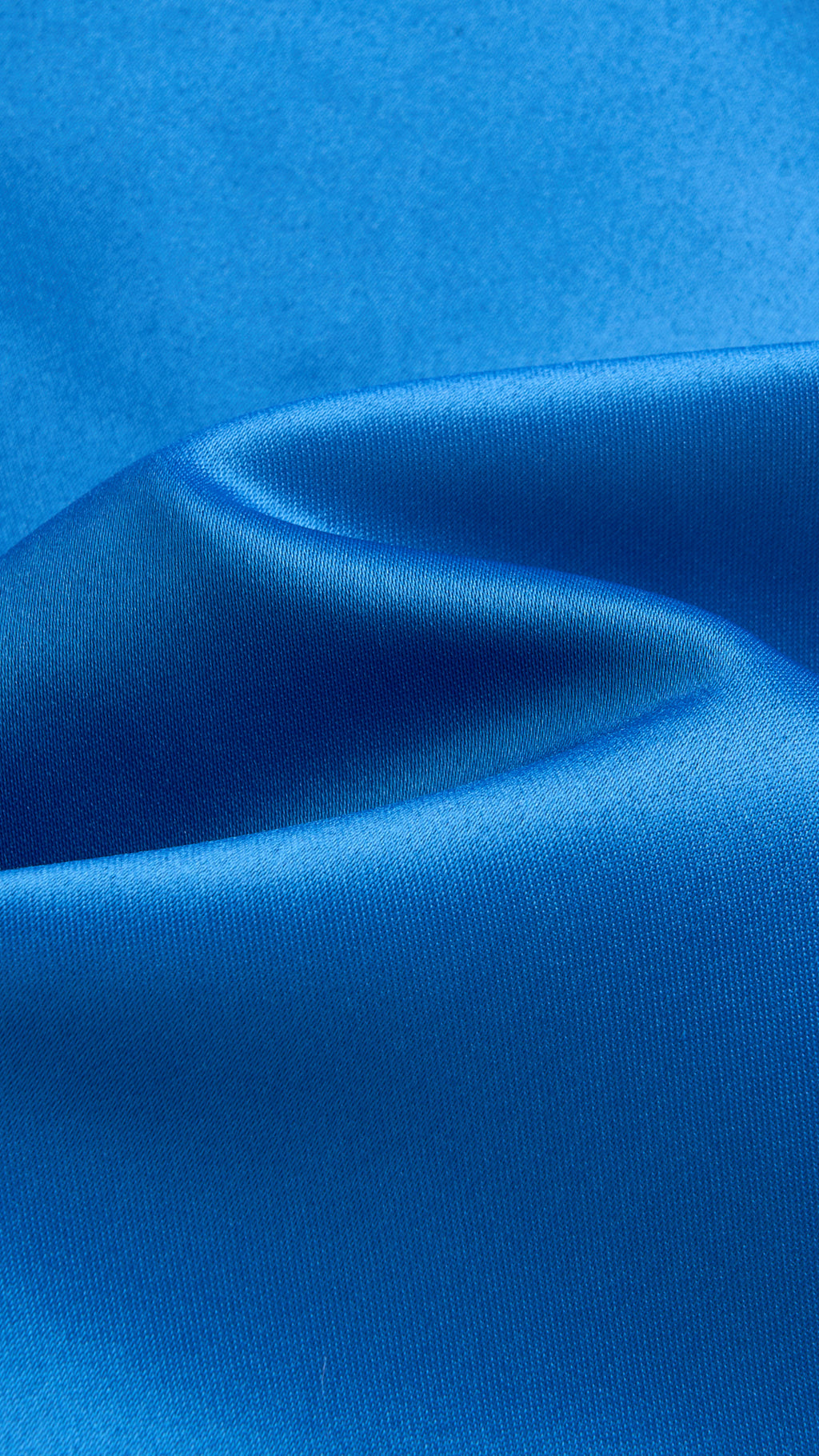 Elegant Long Satin Dress with Thin Straps – “Estella”