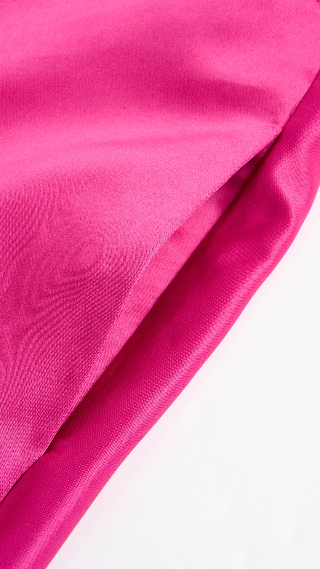 Elegant Long Satin Dress with Thin Straps – “Estella”