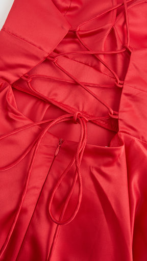 Elegant Long Satin Dress with Thin Straps – “Estella”