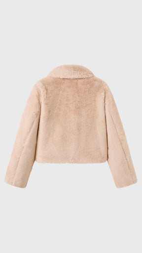 Giacca cropped in pelliccia sintetica con colletto a revers
