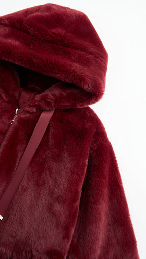 Giacca con cappuccio in peluche sintetica con zip e coulisse