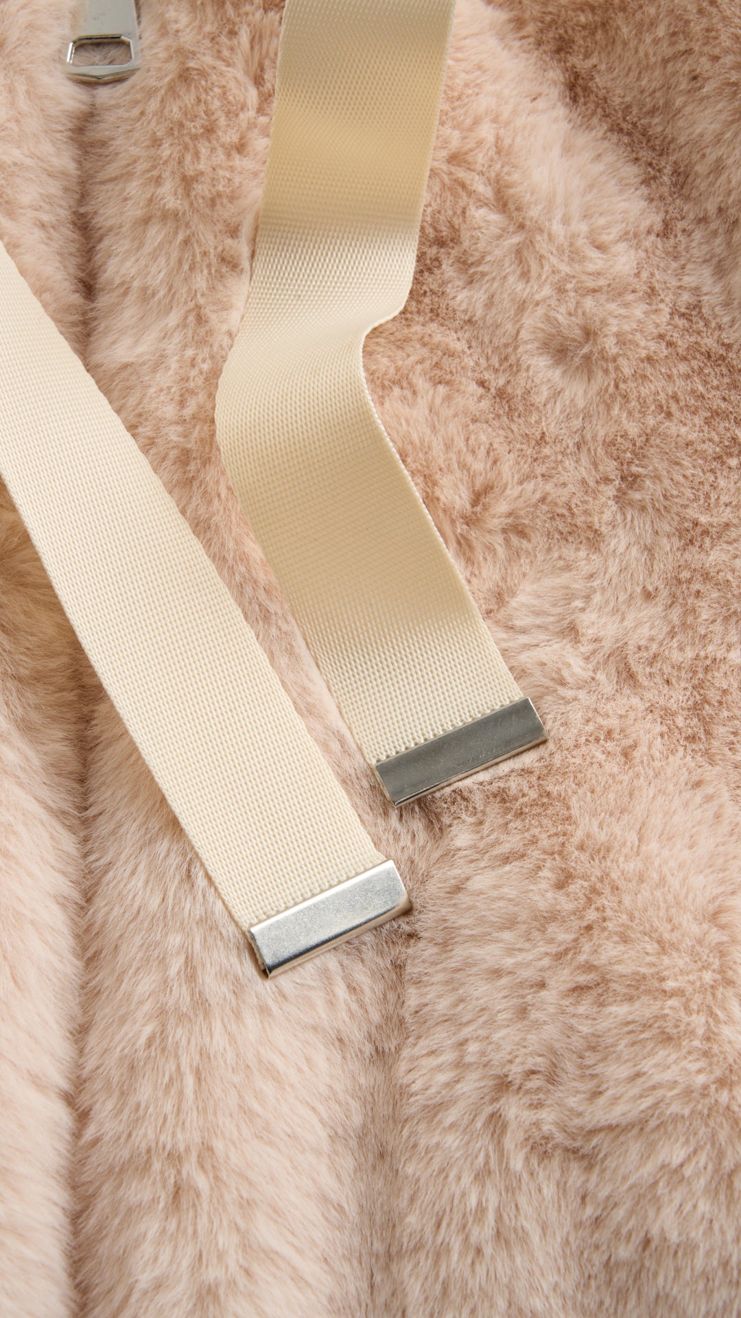 Giacca con cappuccio in peluche sintetica con zip e coulisse