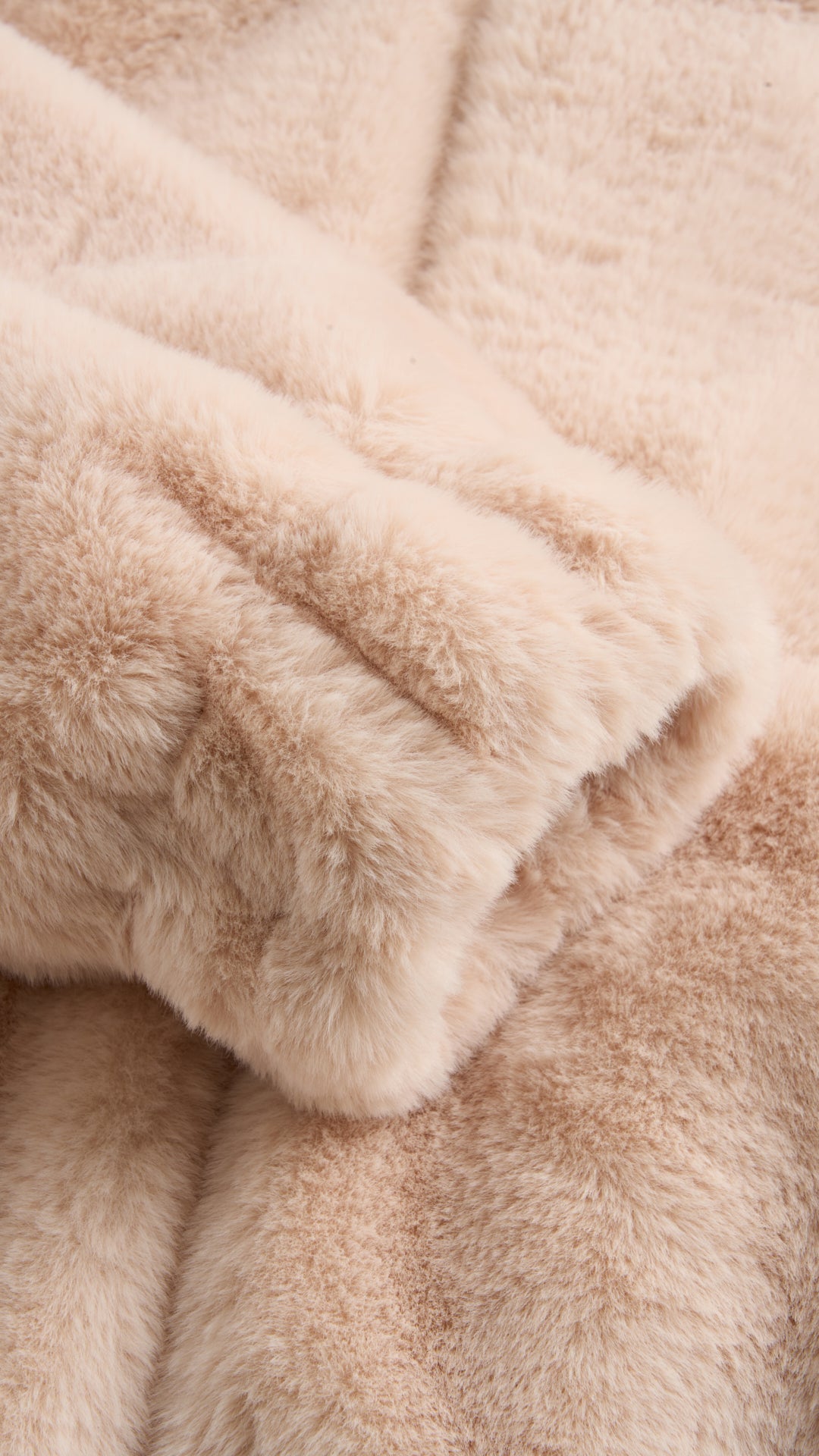 Giacca con cappuccio in peluche sintetica con zip e coulisse