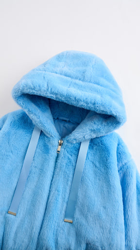Giacca con cappuccio in peluche sintetica con zip e coulisse