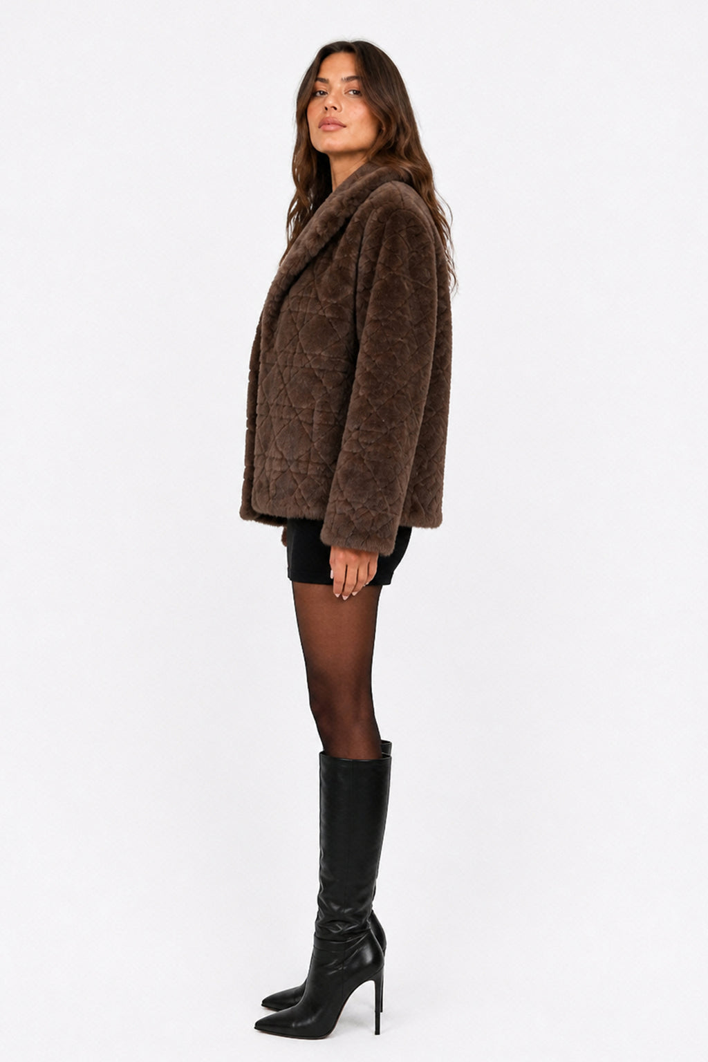 Giacca Corta Donna in Peluche Sintetico, Collo a Revers Ampio, Modello Corto Invernale Elegante Caffe-1