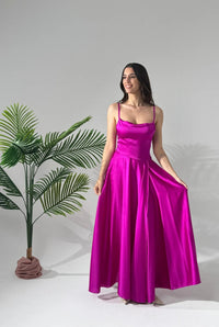 Abito lungo fuxia in raso 