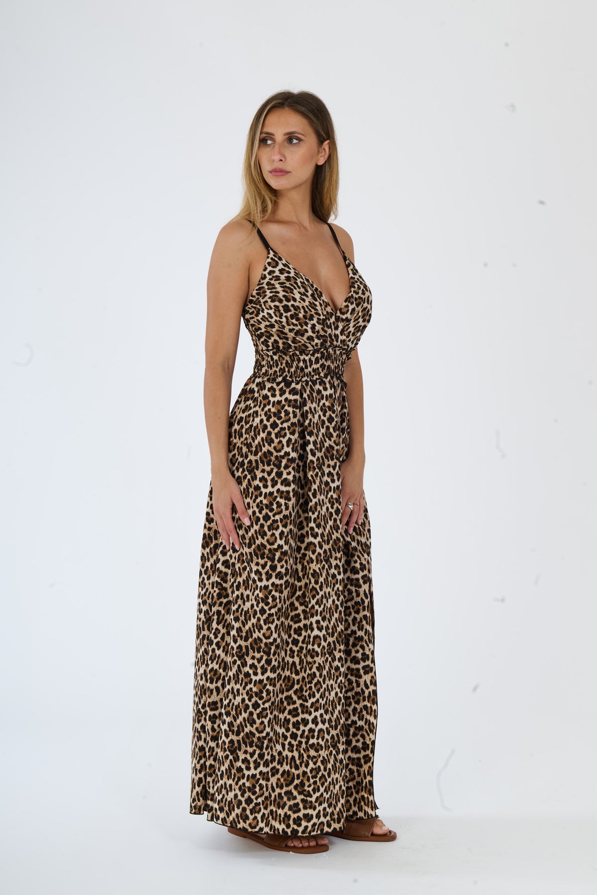 Abito "Freya" – Lungo leopardato con scollo a V e spalline sottili