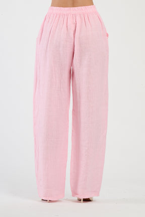 Pantaloni baggy rosa, perfetto per un look giovane e accattivante