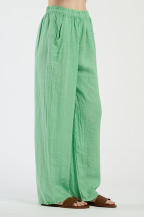 Pantaloni verdi larghi