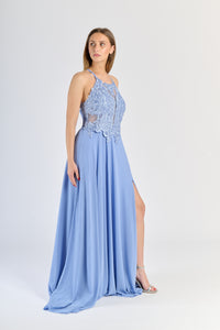 Vestito da cerimonia Jeans, chiffon leggero, pizzo raffinato e apertura stilosa