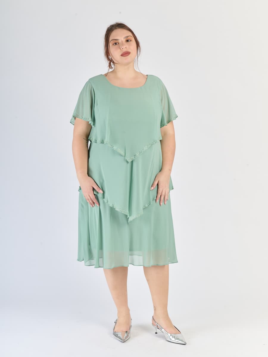 Vestito salvia con pannelli sovrapposti, maniche corte traslucide e stile rinfrescante