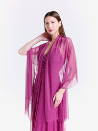 Outfit ciliegio: abito maxi e mantello coordinato in tulle, charme rubino tenue