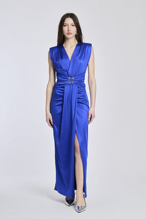 Vestito lungo Bluette, stile aderente, scollatura V, senza maniche e fascia in vita decorativa.