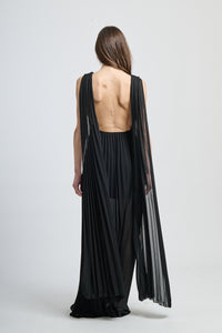 Abito formale nero in tessuto leggero, ideale per eventi notturni