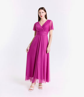 Abito ciliegio con maniche corte, colore dolce e romantico