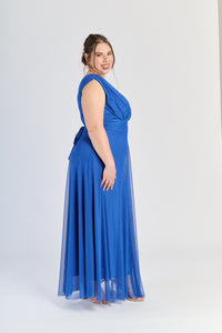  colletto a V e gonna ampia, stile raffinato.