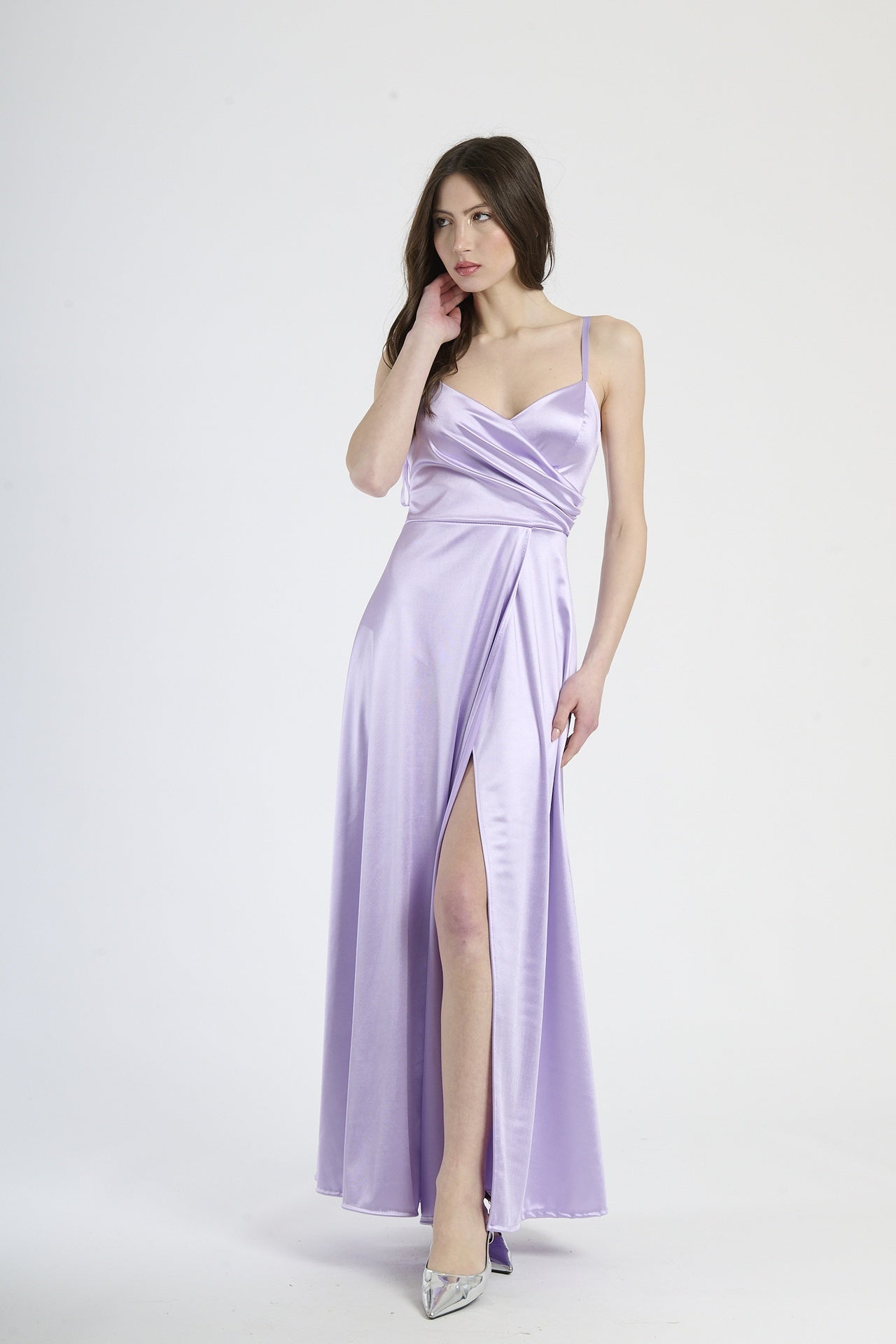 Vestito formale salvia, design senza spalline con drappeggi laterali e apertura leggera