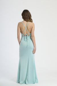 Vestito rinfrescante Tiffany, taglio maxi con dettagli drappati, adatto per occasioni estive.