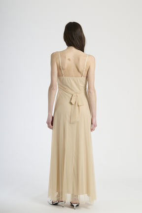 Abito beige fluido, taglio lungo, per occasioni formali