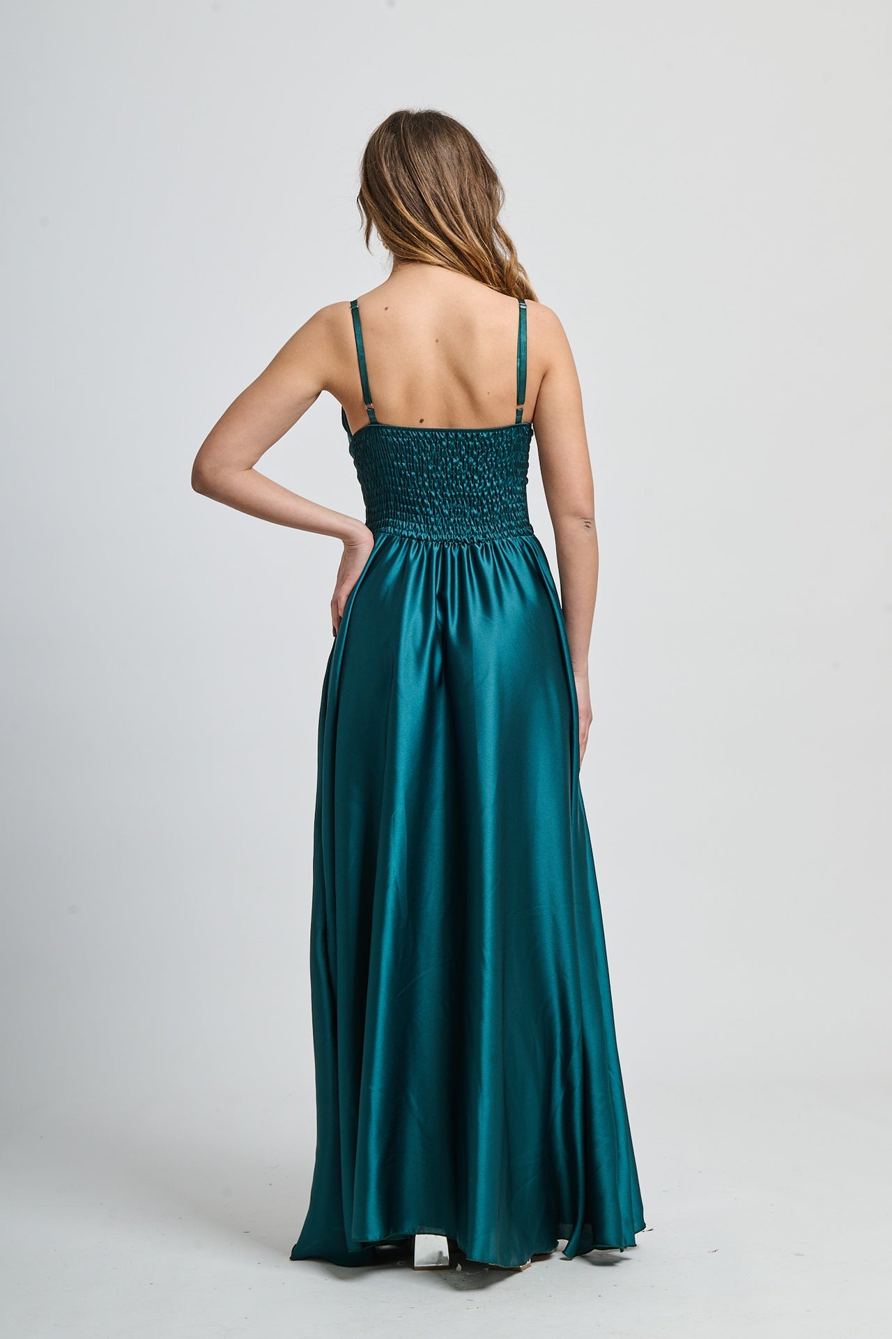 Abito elegante verde.S, tessuto satinato con falda ampia e fluida