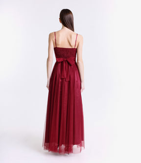 Abito da cerimonia bordo in tulle trasparente, design intenso