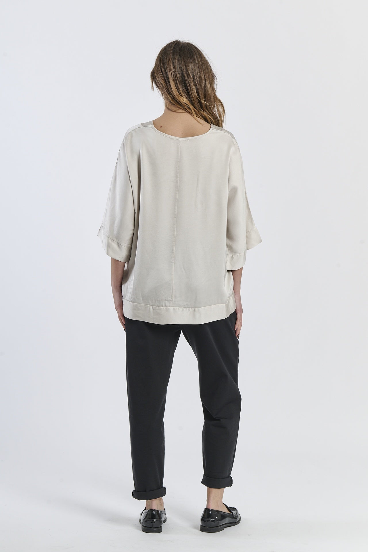 Tunica beige in tessuto caldo