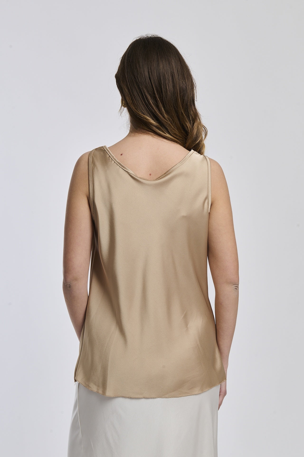 Canotta oro per uno stile glamour