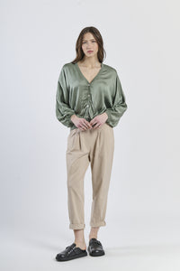 Cardigan militare oversize con maniche ampie e effetto tessuto