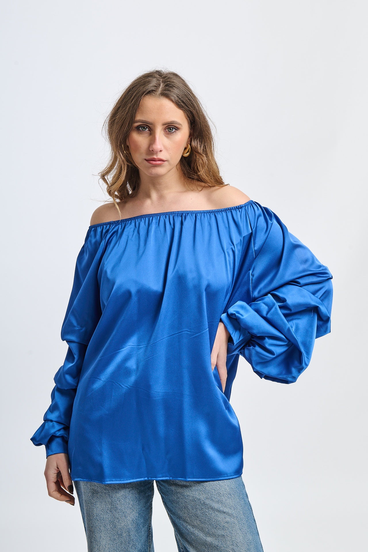 Blusa bluette a spalla nuda, maniche ruffle, taglio oversize, stile pastello
