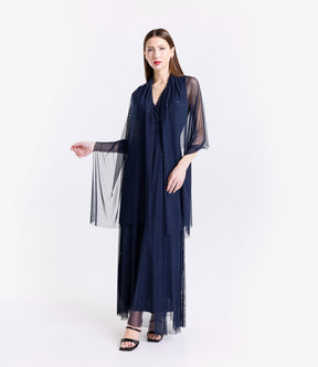 Abito formale navy conspalline svitate e colore iconico