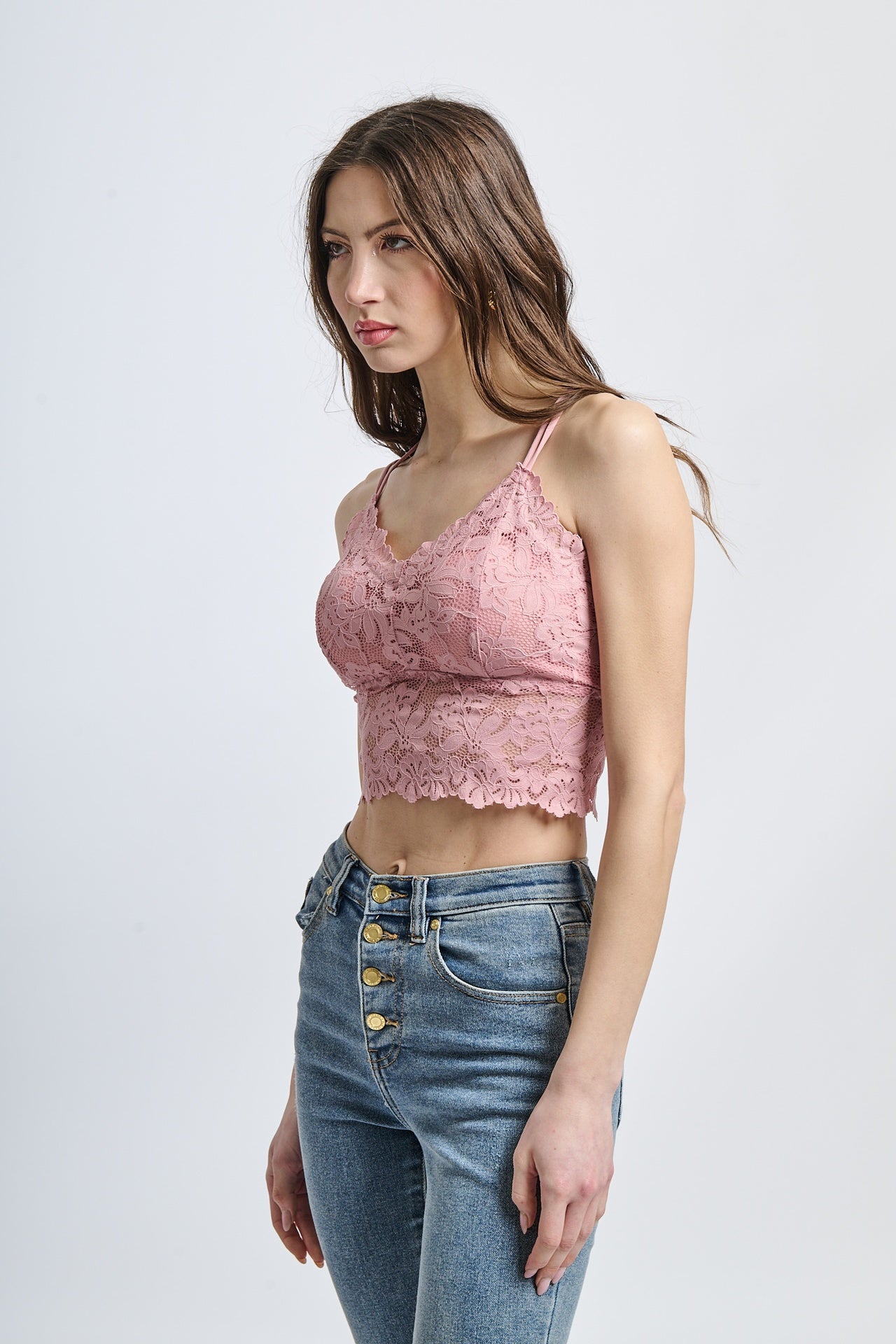 Canotta a bretelle sottili in pizzo rosa antico, stile romantico audace