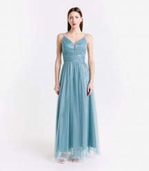 Abito lungo salvia in tulle sobrio, spalline sottili e scollo a V