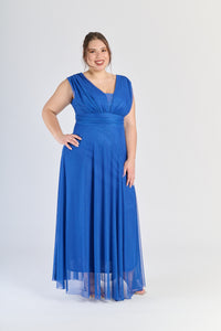  Abito bluette da matrimonio, taglio empire e maniche spuntate, stile accattivante.