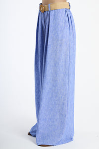 Pantaloni bluette con coulisse alta, abbigliamento dal tocco rinfrescante.