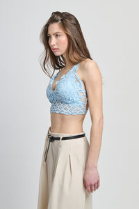 Top cropped azzurro in uncinetto condesign delicato