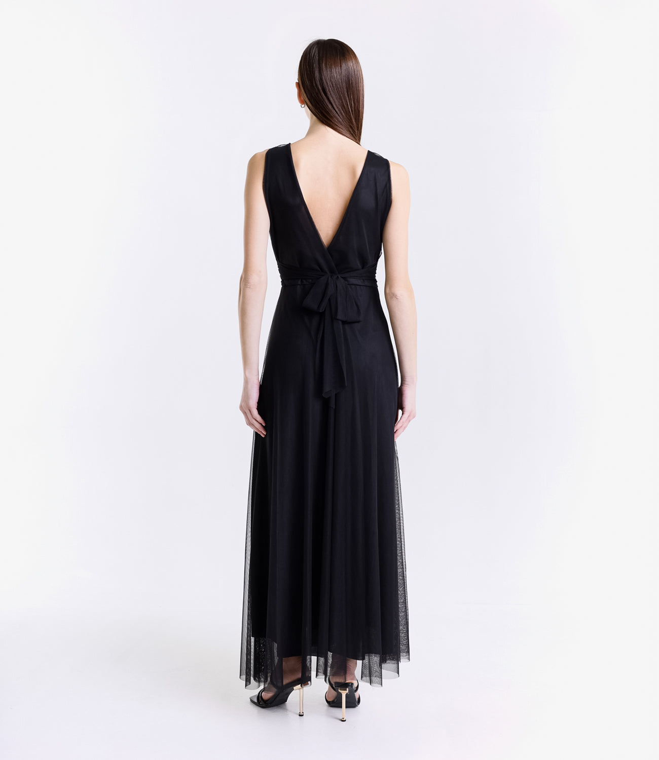Robe nero formale confodera fluida e silhouette affascinante
