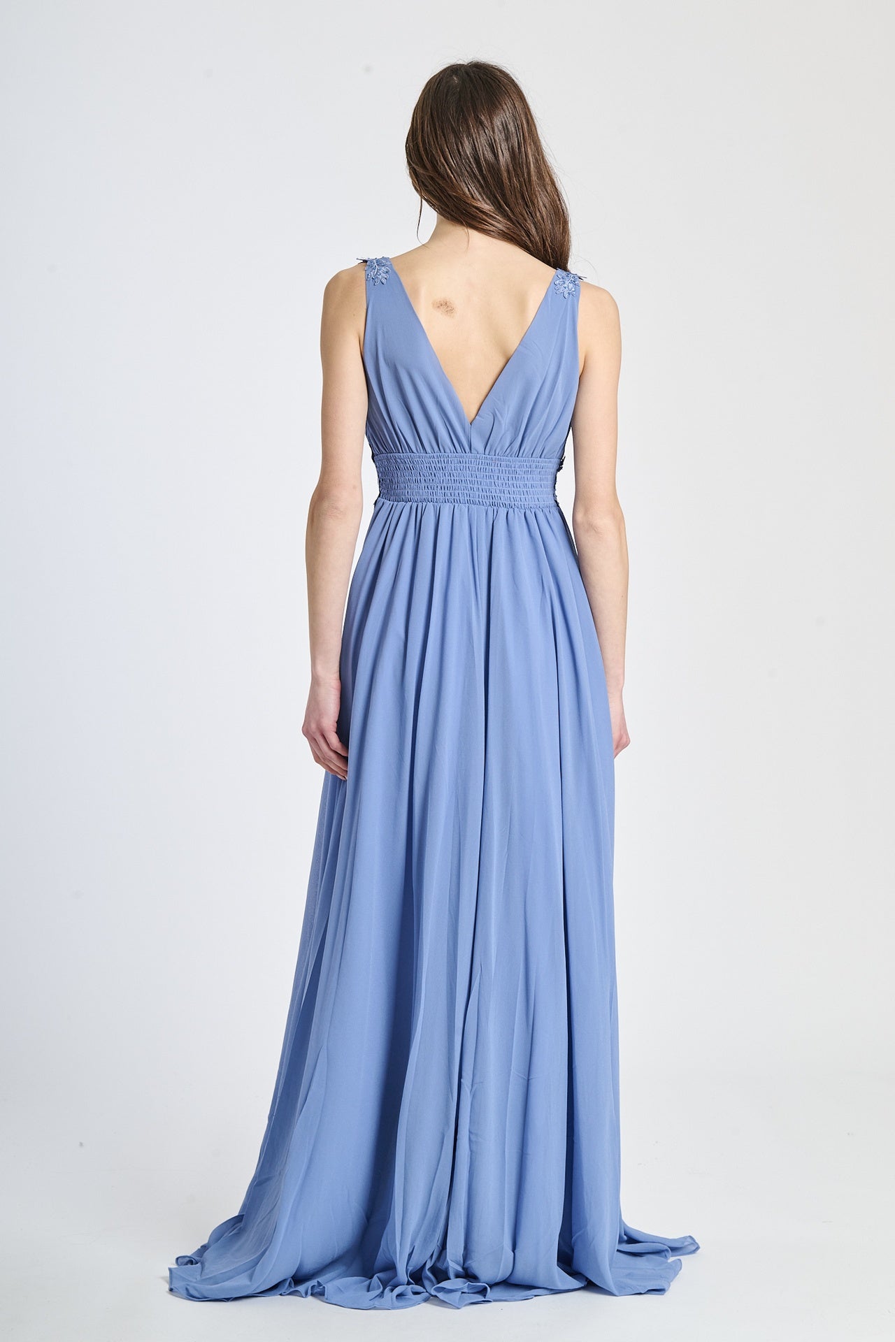 Abito elegante lavanda, design affascinante con falda ampia e tessuto soffice