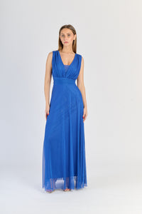 Abito bluette elegante, maniche senza spalline e gonna midi, per serate eleganti.