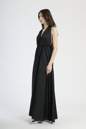 Vestito elegante in nero, modello senza spalline e colletto a imbuto