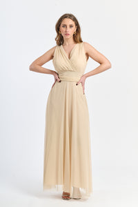 Abito lungo beige in pizzo,soft e accogliente
