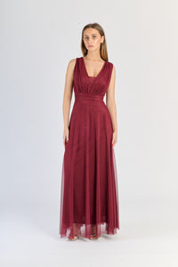 Vestito vino a V - neck, tessuto liscio, ideale per abbinamenti con metallici.