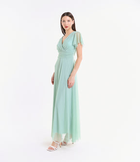 Tulle salvia elegante, scollo profondo, maniche ruffle, atmosfera rinfrescante