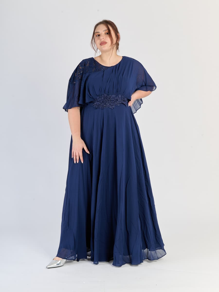 Abito formale plus size Blu scuro con drappeggi sul busto e finitura brillante