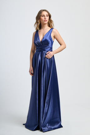 Abito elegante navy con raso satinato, scollo a V e falda fluida, perfetto per serate formali