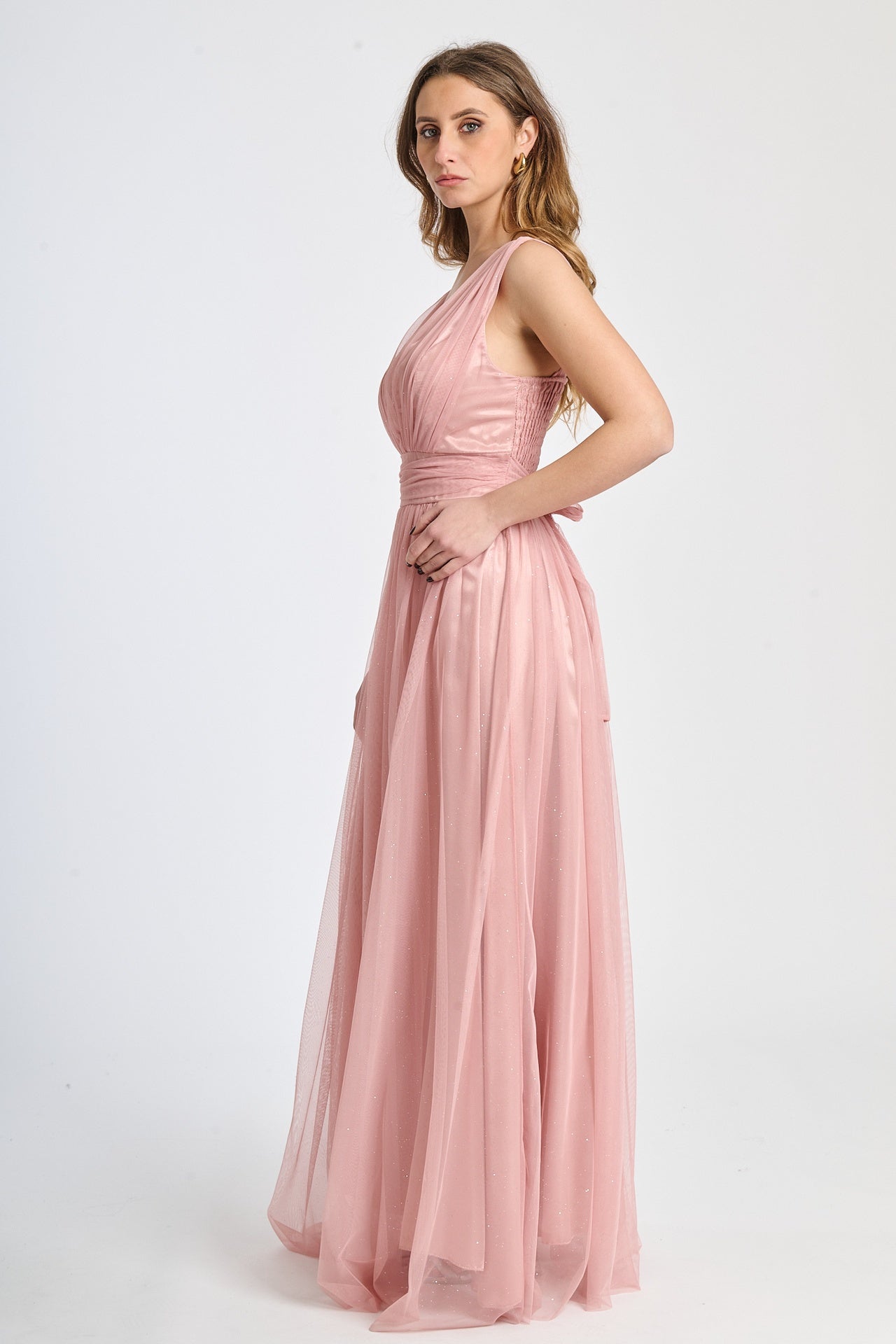 Abito da cerimonia rosa baby in tulle, colore affascinante e tenero