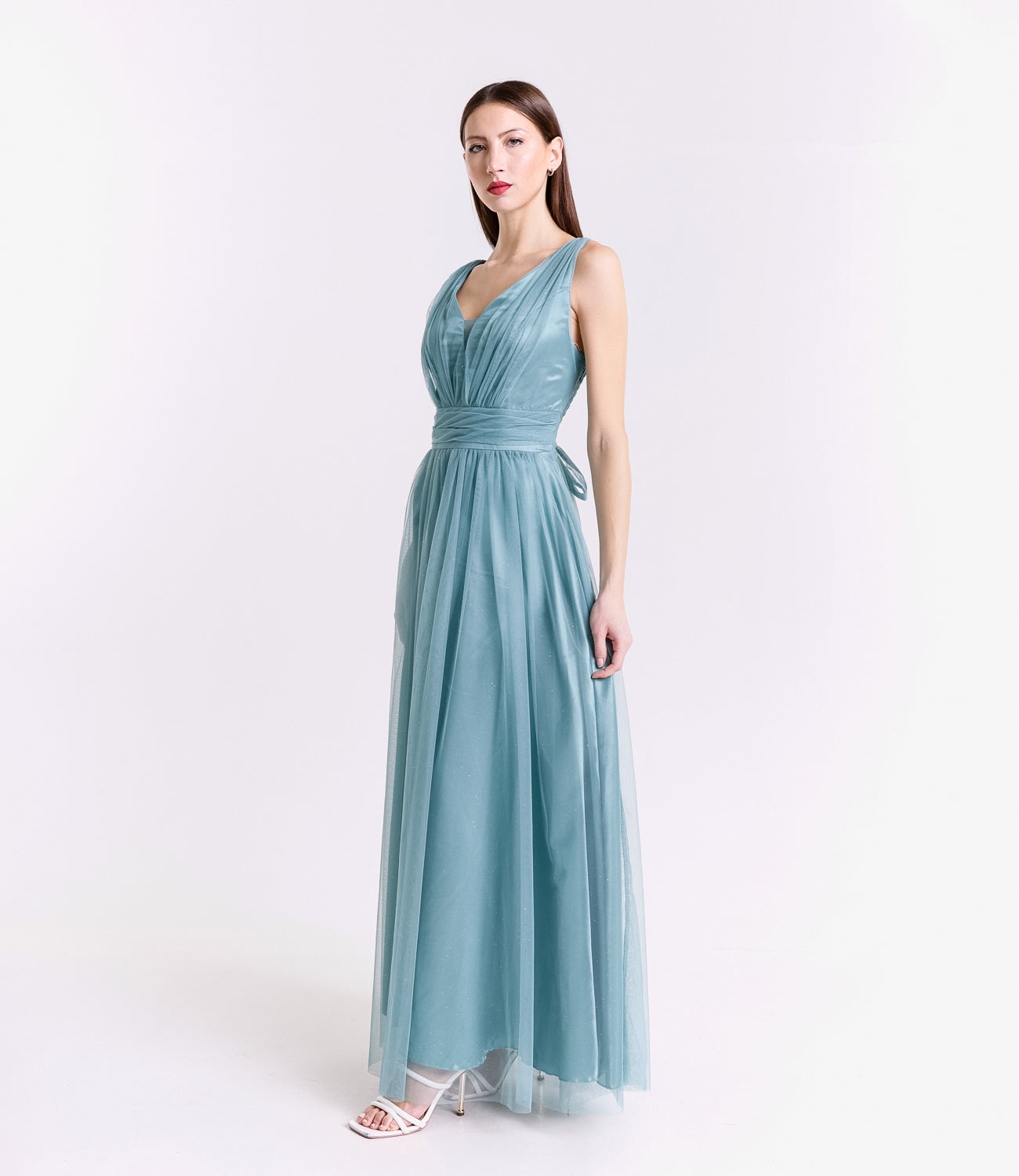 Abito lungo salvia senza maniche, ideale per eventi formali e bridal party